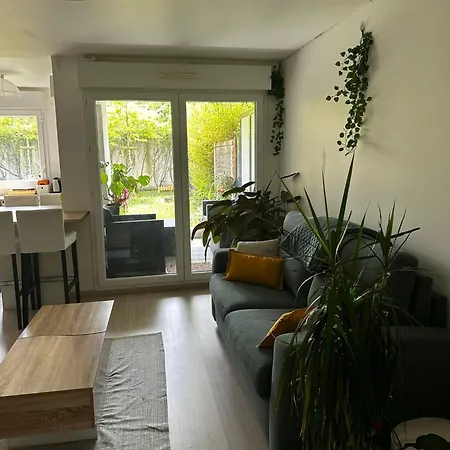 Le Cosy Grand 2 Pieces Avec Terrasse Couverte Jardin Et Place De Parking